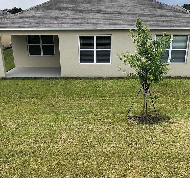 1st image of 984 Chanler Dr