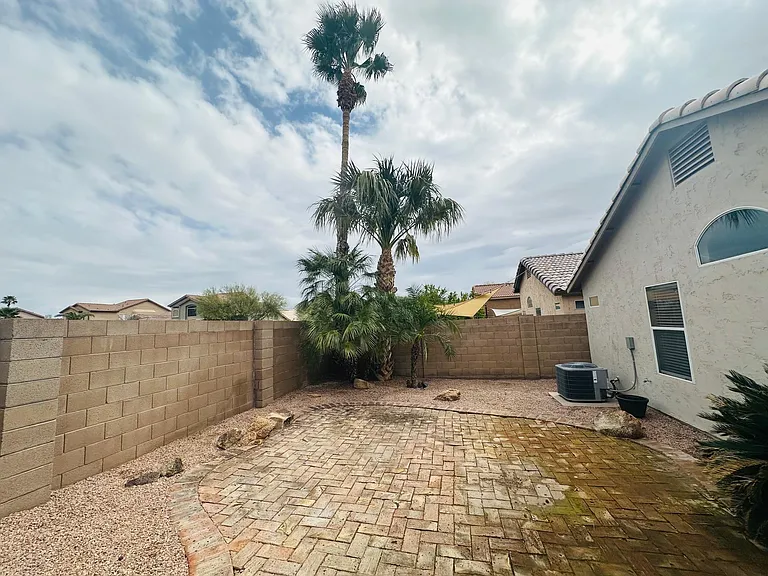 3238 E Kristal Way — Photo 11