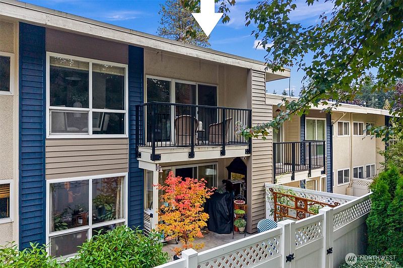 2nd image of 811 126th Place NE #A207