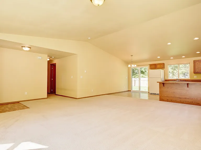 404 Sycamore Rd — Photo 8