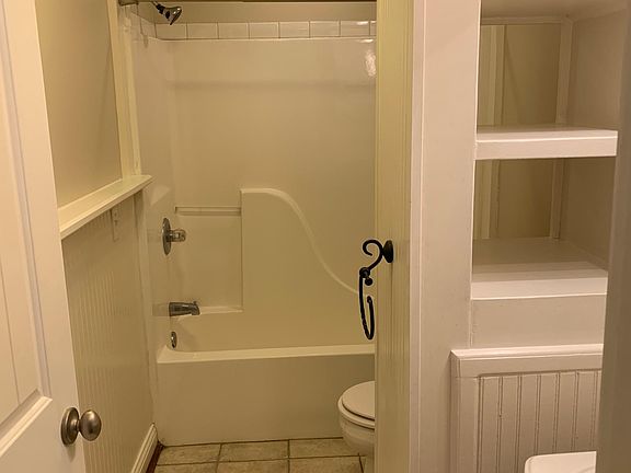 2nd image of 35 Cabella Ln