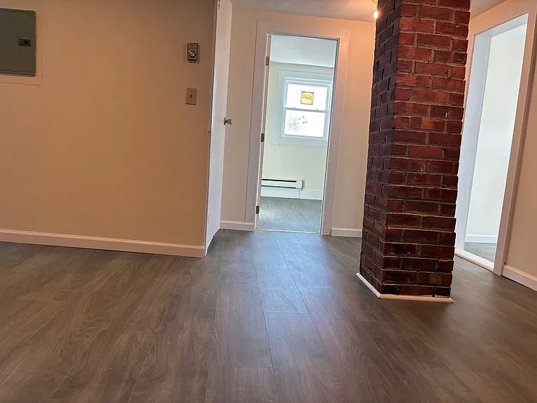 13 Maple Ave — Photo 16
