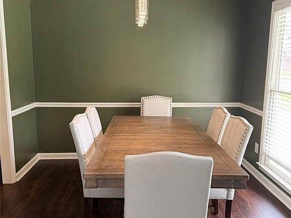 5th image of 7140 Weatherford Dr