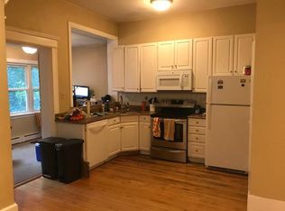 651 W Roscoe St APT 1, Chicago, IL 60657