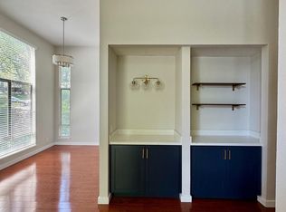 300 N Civic Dr APT 301, Walnut Creek, CA 94596
