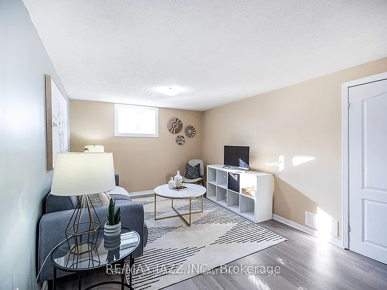 125 Peacock Blvd — Photo 21