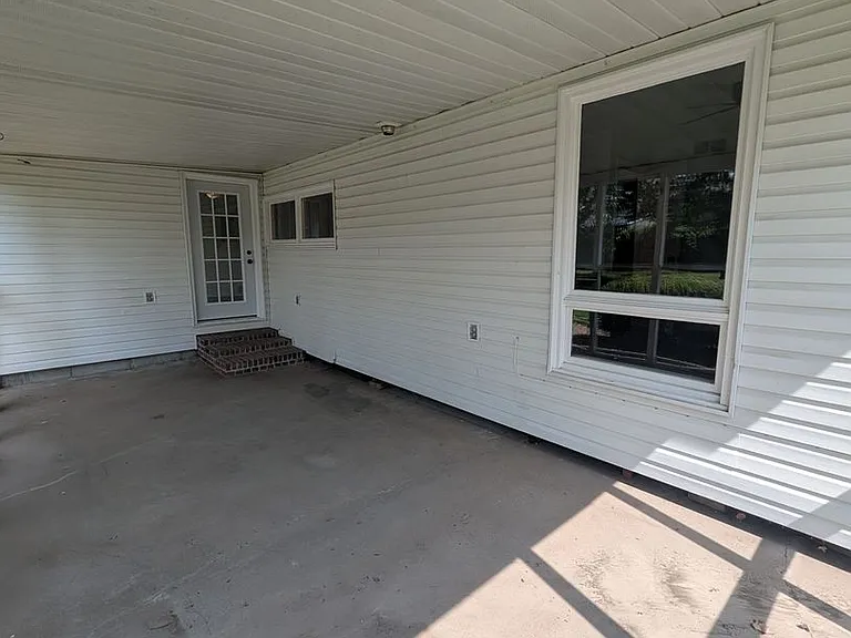 622 Laurel Dr — Photo 21