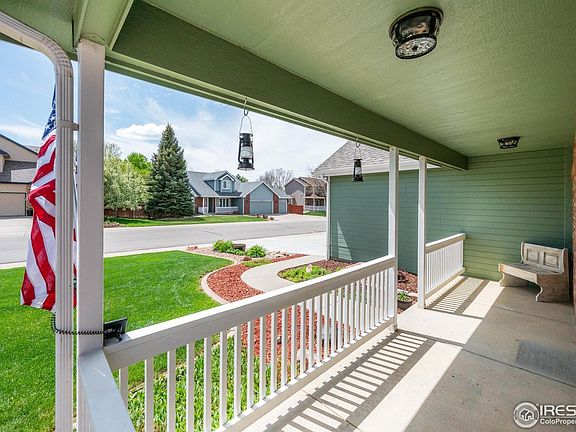 3rd image of 927 Wisteria Dr