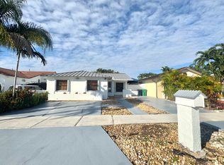 13861 SW 9th Ter, Miami, FL 33184