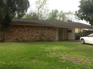 5323 Heathercrest St, Houston, TX 77045