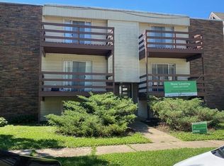 1009 W Main St #14, Urbana, IL 61801