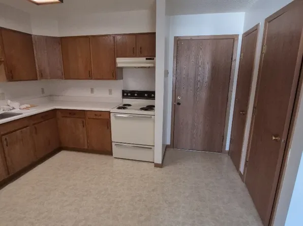 805 Fairfield Dr #9, Platteville, WI 53818