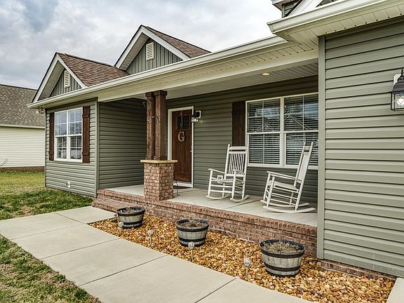 3rd image of 4525 Hensley Dr