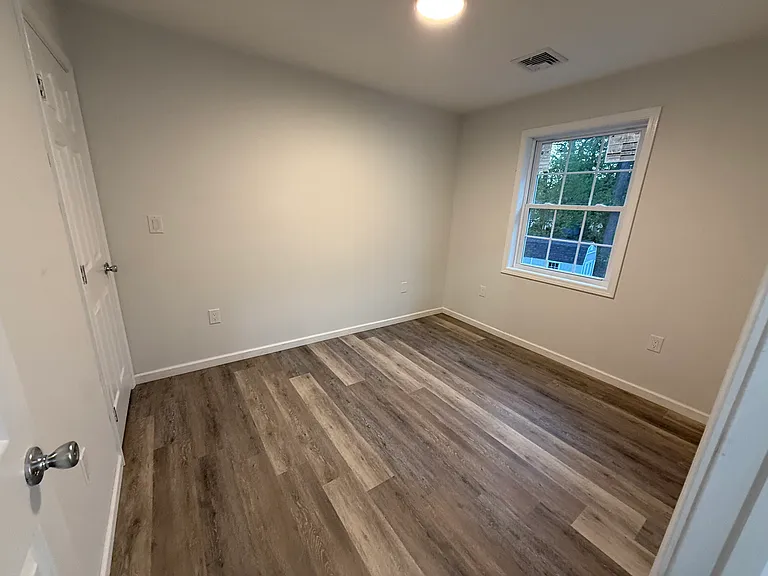 265 Lincoln St — Photo 12