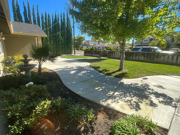 3rd image of 20847 Hanford Dr