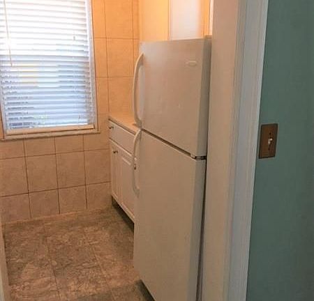 5th image of 4565 N Ocean Dr #1