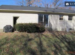 4914 Rossmoor Dr, Louisville, KY 40219
