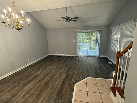 3 bed, 3.0 bath, 1303 sqft, $1,995 — Photo 3