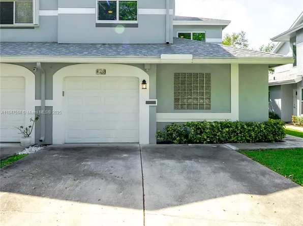 6061 Old Court Rd APT 208, Boca Raton, FL 33433