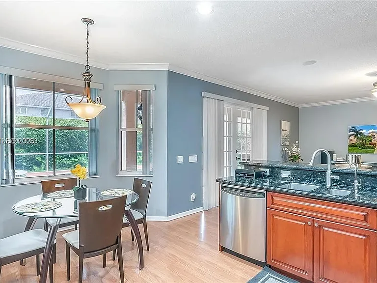 1714 Royal Grove Way — Photo 8