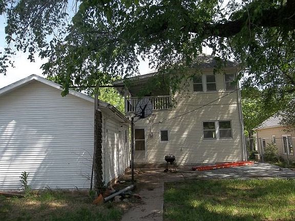 4th image of 306 E Harvey Ave