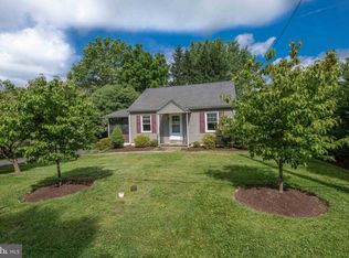 1832 Laurel Ave, Upper Chichester, PA 19061