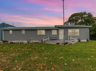 979 S Knight Rd, Bay City, MI 48708