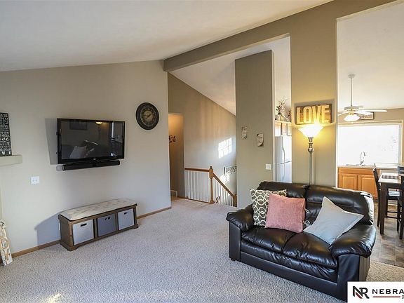 3rd image of 4704 N 144th Ave