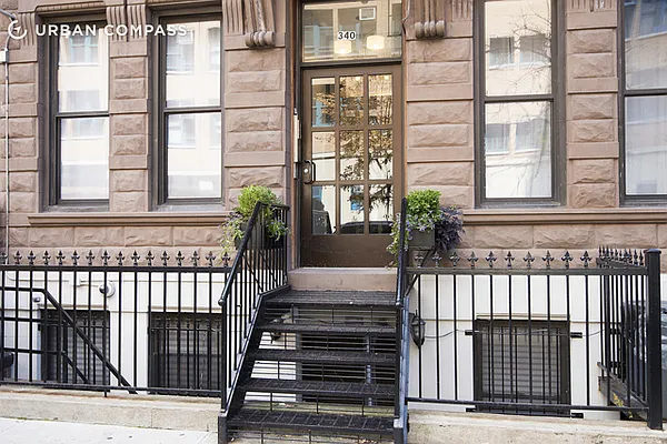 Rented by Compass | media 37