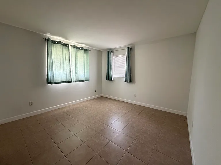 429 SE Fini Dr #429 — Photo 8