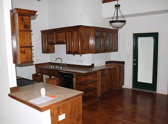 4th image of 2306 Mesa Park Dr