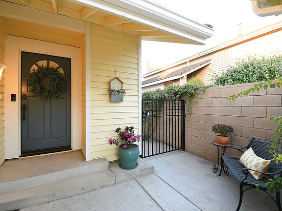 3rd image of 12459 Sunnyglen Dr