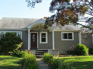 7 Borden Rd, Tiverton, RI 02878
