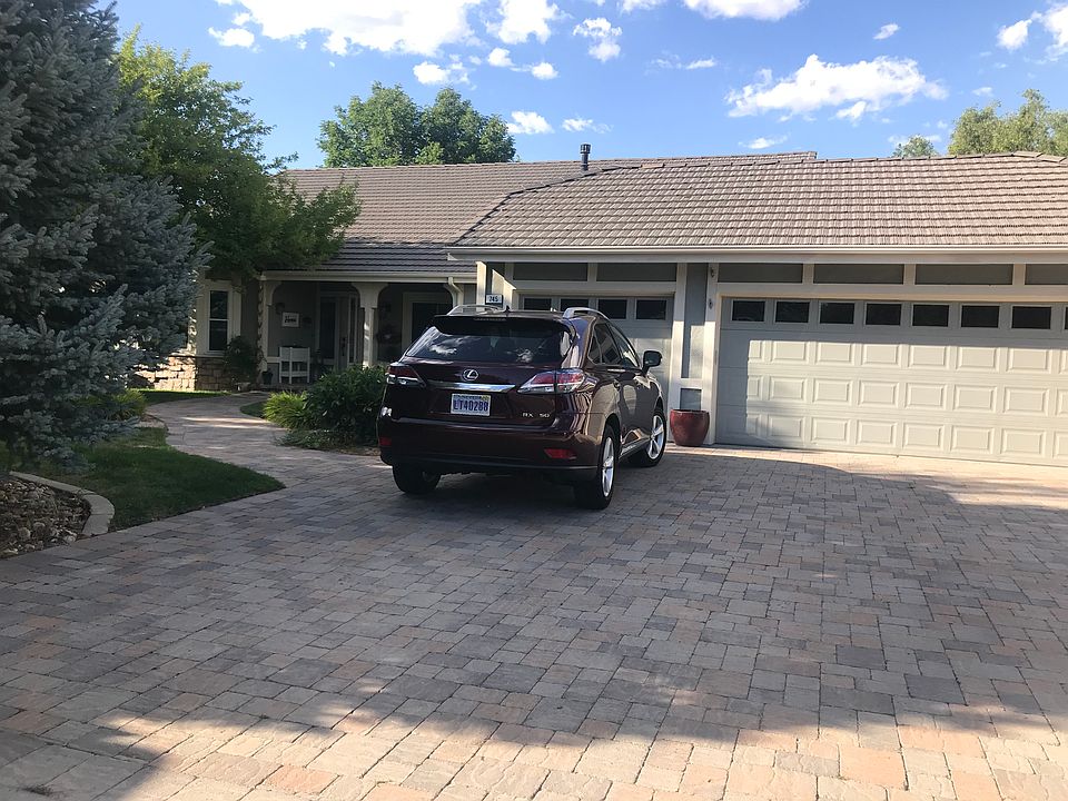 Huge drive can park 4 vehilc