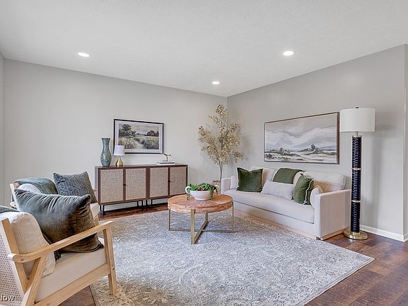 3rd image of 14265 Janice Dr