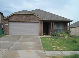 8713 King Ranch Dr, Aubrey, TX 76227