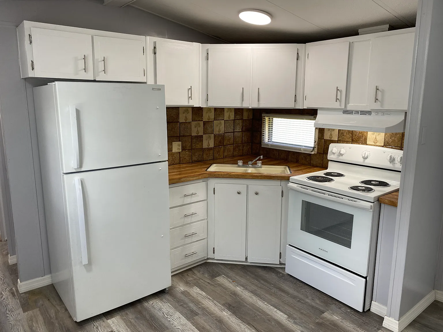 2 bed, $850 — Photo 2