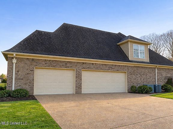 4th image of 6459 Carson Dr