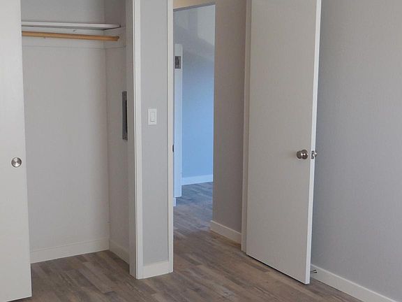 5th image of 324 Lincoln St APT 13