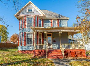 502 7th St, Lincoln, IL 62656