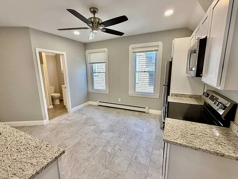 72 Daniels St #3 — Photo 6