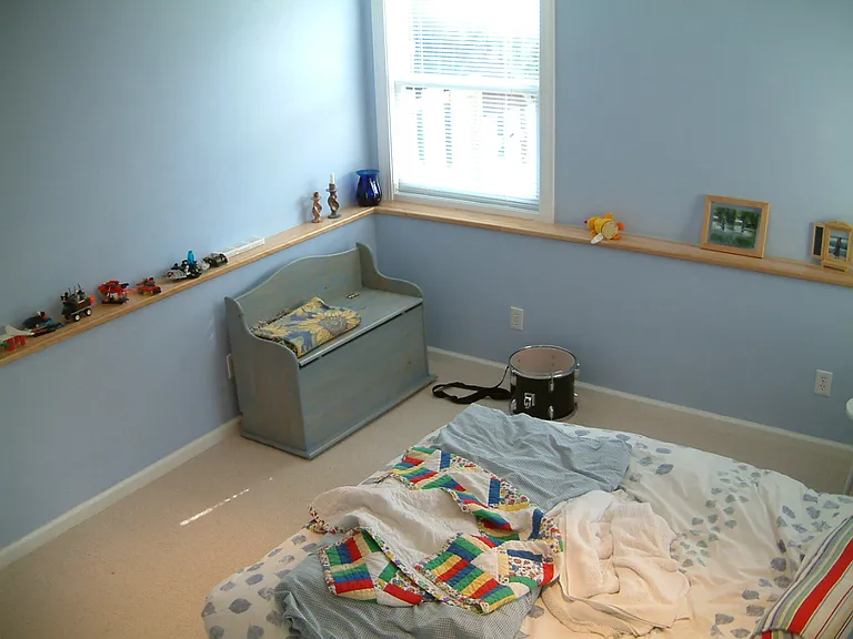 1300 Campus Dr — Photo 24