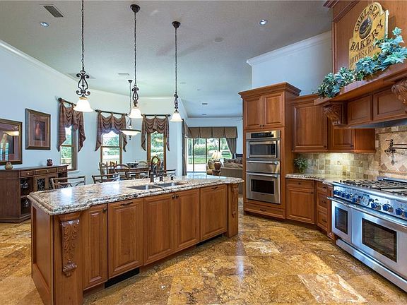 2nd image of 12324 Lakeshore Dr