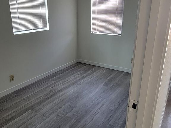 5th image of 622 N Fries Ave #A