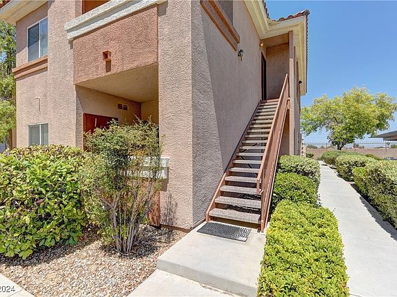 3rd image of 1050 E Cactus Ave Unit 2049