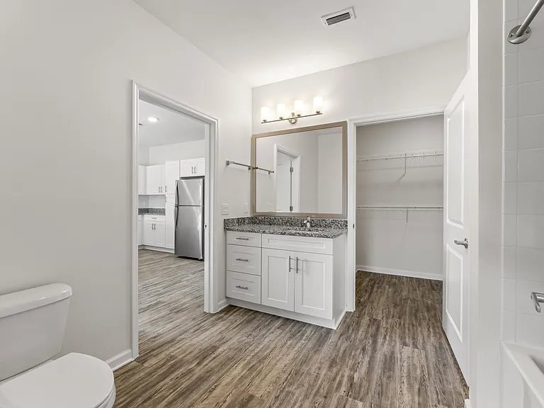 Surf Apartments — Photo 9