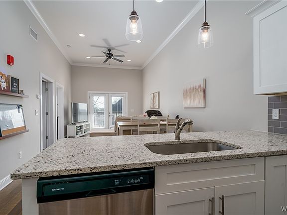 5th image of 2708 7th St #307