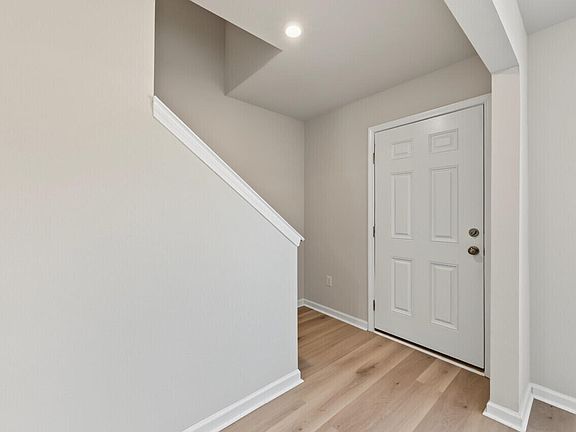 4th image of 78 Windy Hill Dr