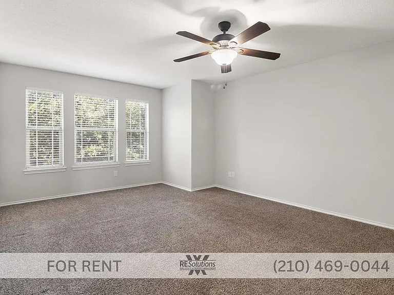 939 Spello Cir — Photo 16