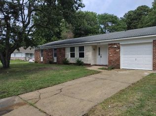 1205 Aaron Ct, Chesapeake, VA 23323